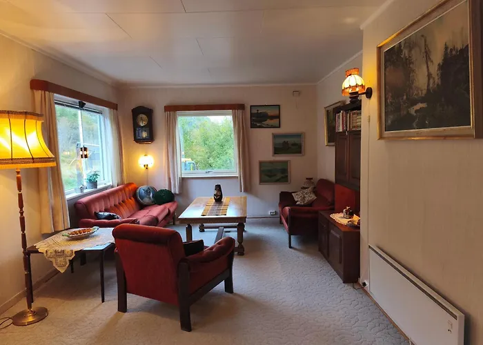 With Midnight-sun And Norhern-light View Séjour chez l'habitant *