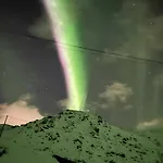 民宿 With Midnight-sun And Norhern-light View
